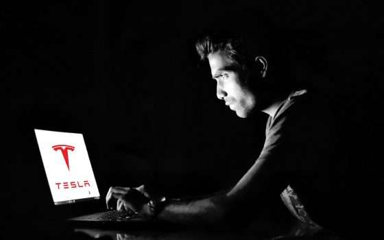 Elon Musk invita tutti a casa sua per un hackaton Tesla