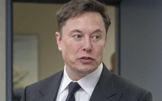 Elon Musk sminuisce il Coronavirus: la paura uccide la mente