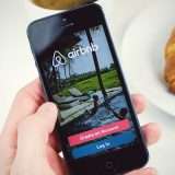 Airbnb licenzia il 25% dei dipendenti: 1900 a casa