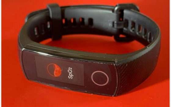 Smartwatch e smartband con saturimetro: quali sono