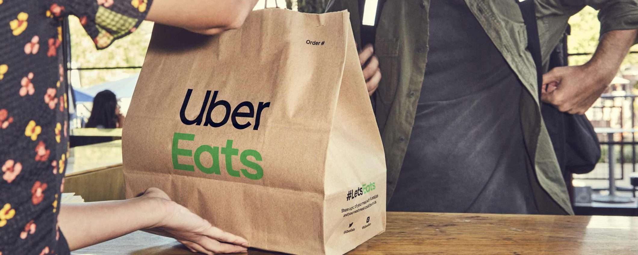 Uber Eats: caporalato sui rider del food delivery