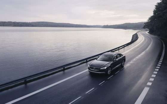 Volvo, su tutte le nuove vetture limite di velocità a 180 km/h