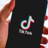 TikTok: nuove limitazioni per i minori di 18 anni