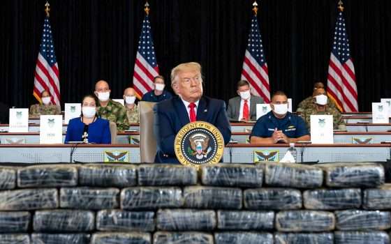 Il via libera di Trump ai cyberattacchi della CIA