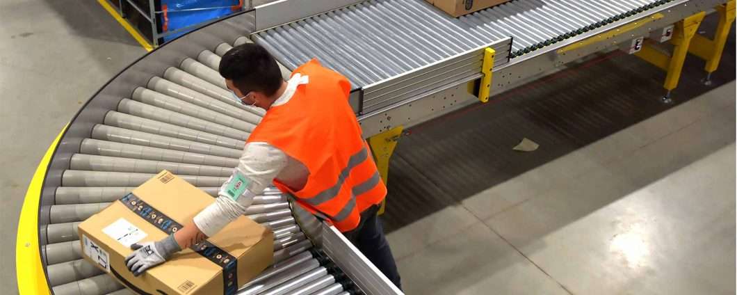 Amazon apre il deposito di smistamento a Mezzate