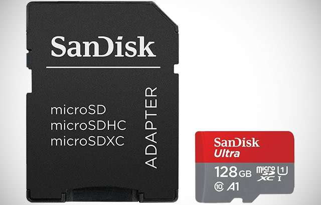 La scheda microSD di SanDisk da 128 GB