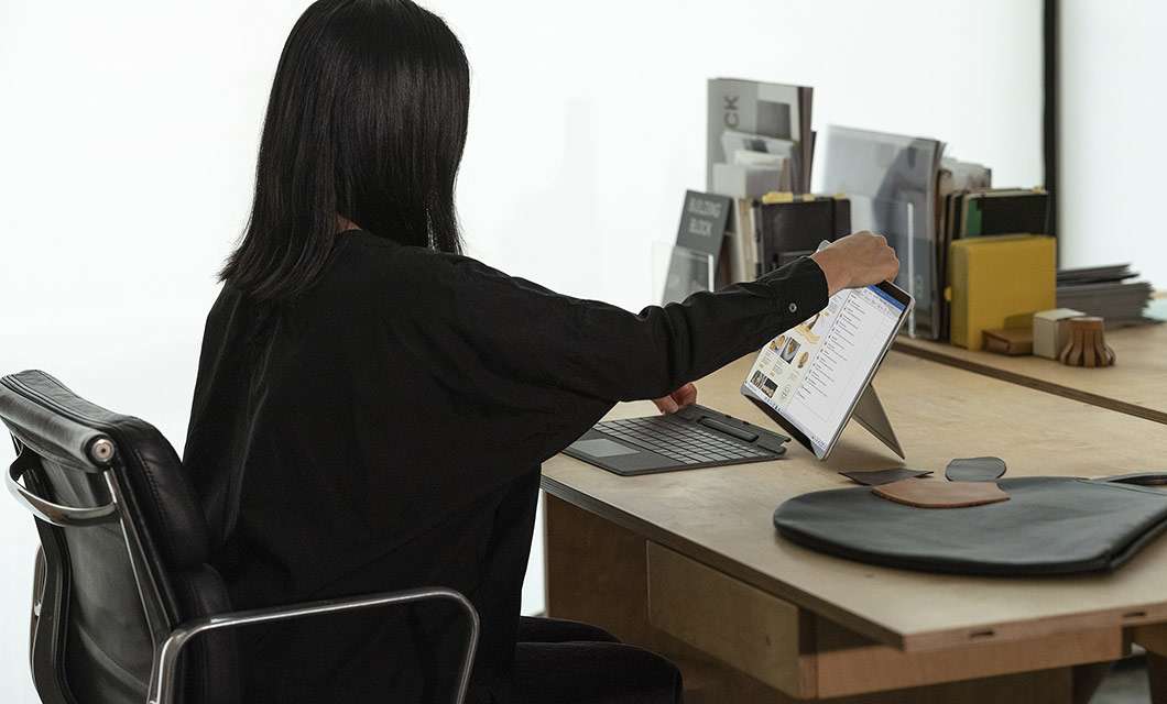 Microsoft Surface Pro X (2020)