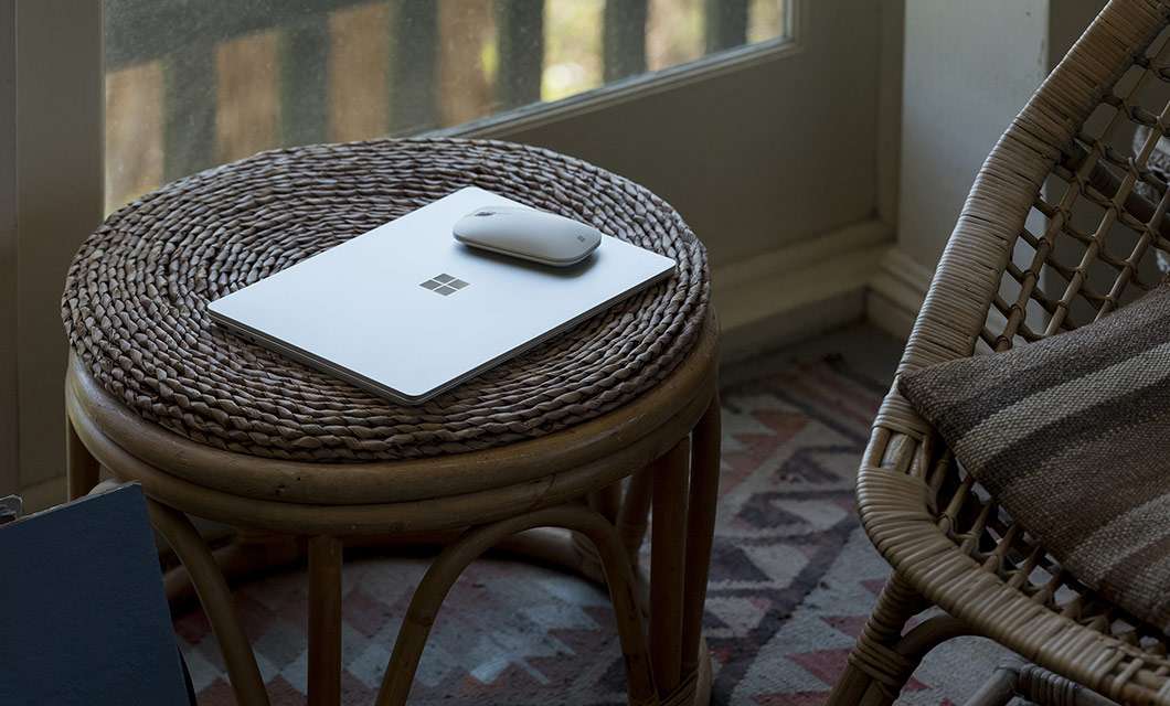 Microsoft Surface Laptop Go