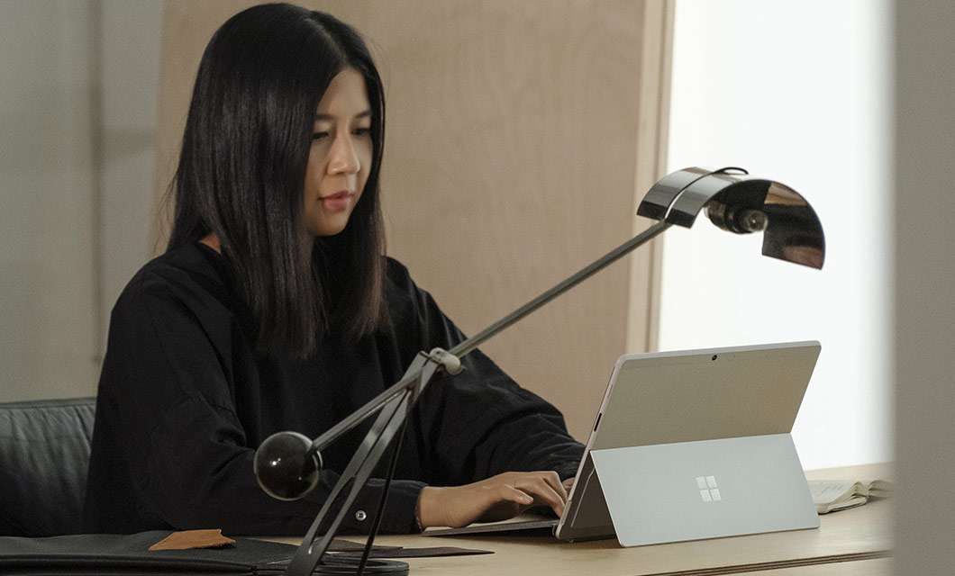 Microsoft Surface Pro X (2020)