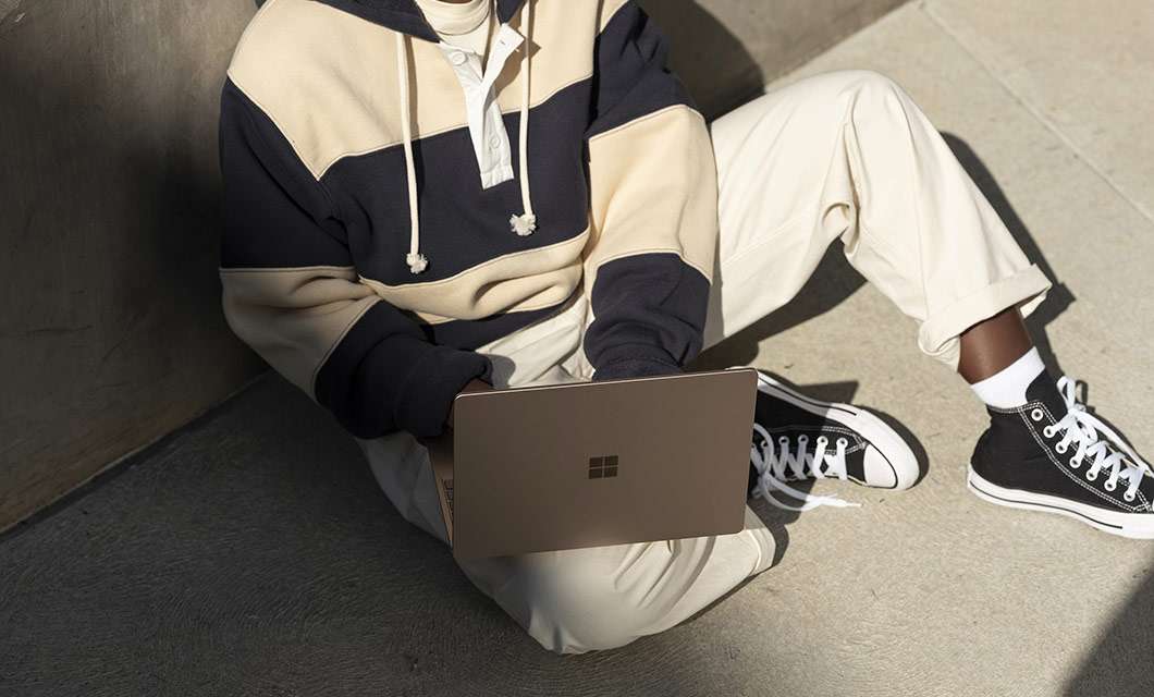 Microsoft Surface Laptop Go