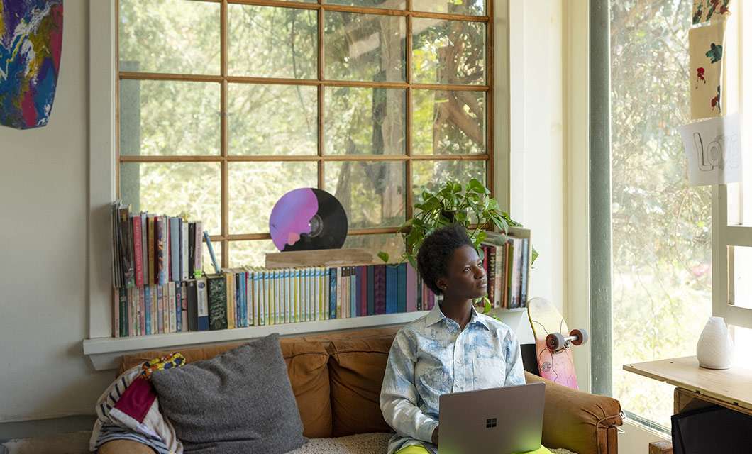 Microsoft Surface Laptop Go