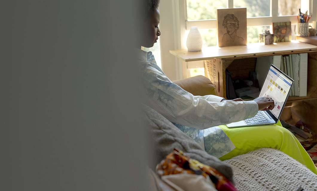 Microsoft Surface Laptop Go