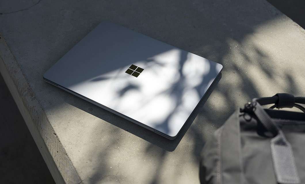 Microsoft Surface Laptop Go
