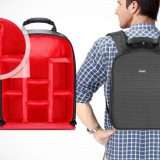 Uno zaino impermeabile per fotografi a 14 euro