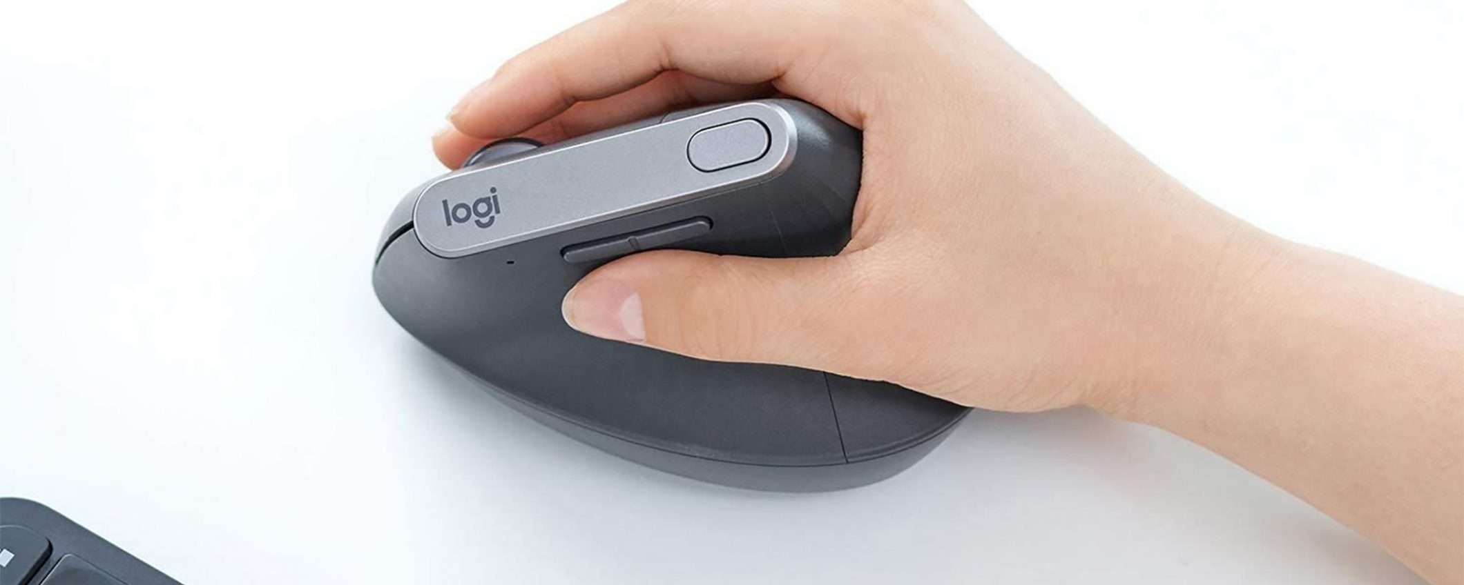 Il mouse Logitech MX Vertical in sconto su Amazon
