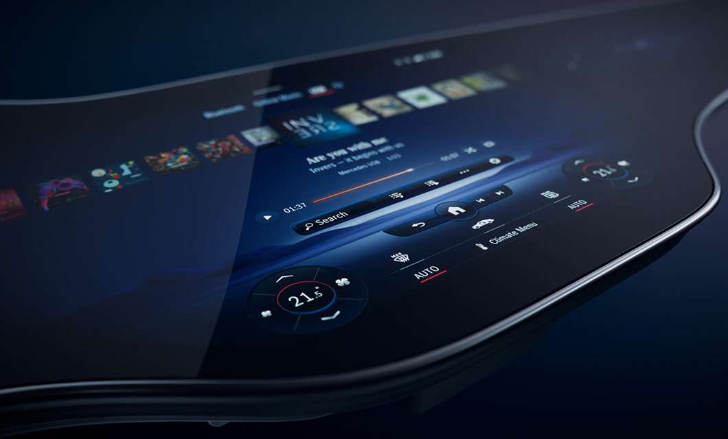 Mercedes-Benz: MBUX Hyperscreen