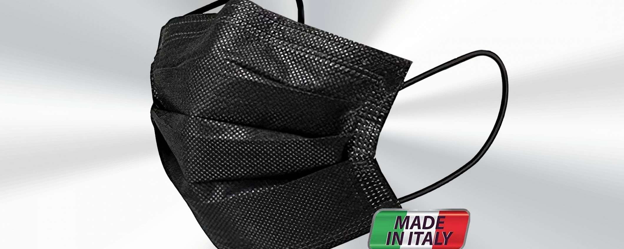 Un anno di mascherine: ha vinto il low cost