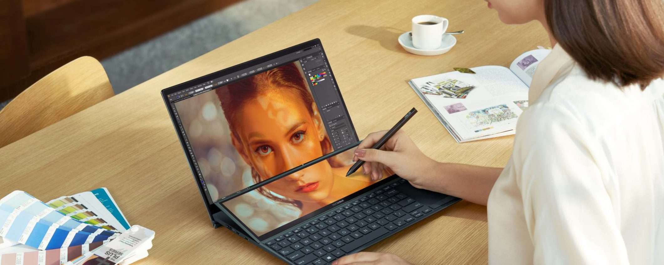 ASUS ZenBook Duo 14 (UX482) arriva in Italia