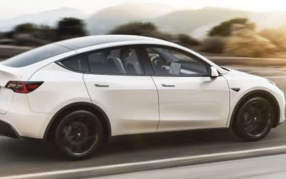 Tesla richiama 135000 Model S e Model X: problemi di memoria