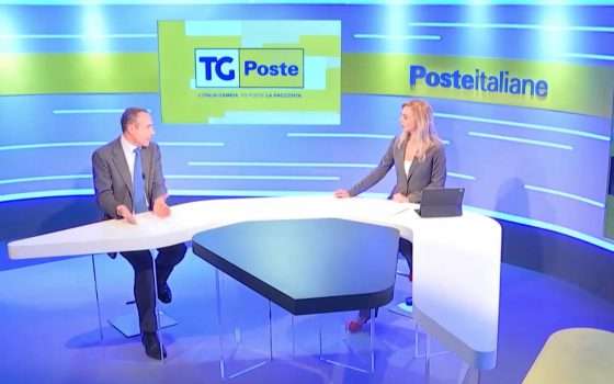 COVID-19: Poste attiva la prenotazione dei vaccini