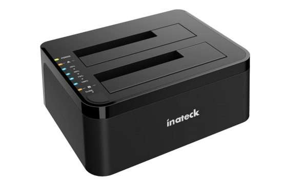 Docking station USB-C per HDD/SSD interni scontata