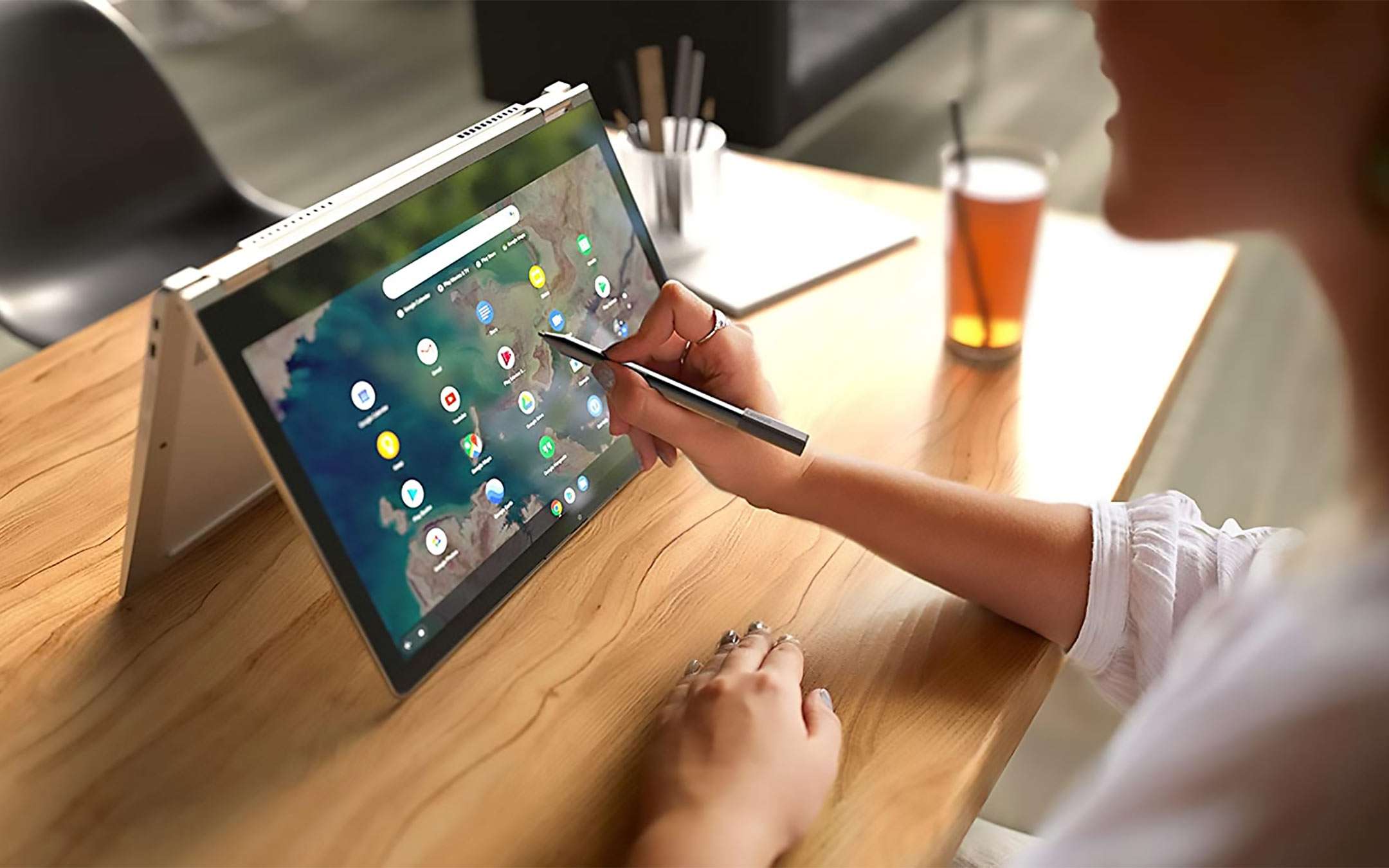 The Lenovo IdeaPad Flex 5 Chromebook on offer The Lenovo IdeaPad Flex 5 Chromebook on offer