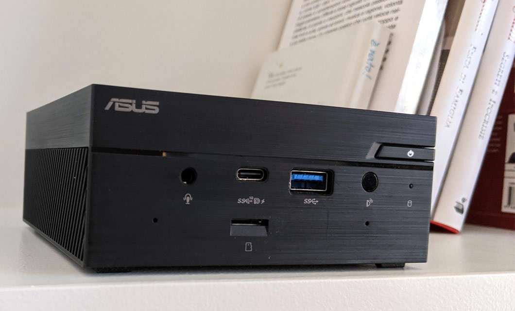 ASUS PN50. Mini PC con processore AMD