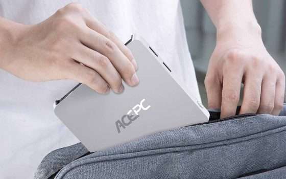 Mini PC Intel 4 core 8/128GB fanless in offerta