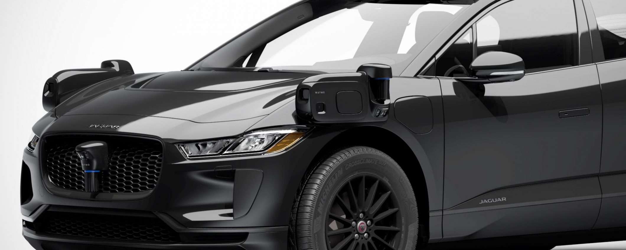 Guida autonoma: la Jaguar I-Pace di Waymo, nera
