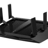 Router Netgear tri-band 3200Mbps al minimo storico