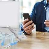 Un supporto laptop in alluminio a meno di 12 euro