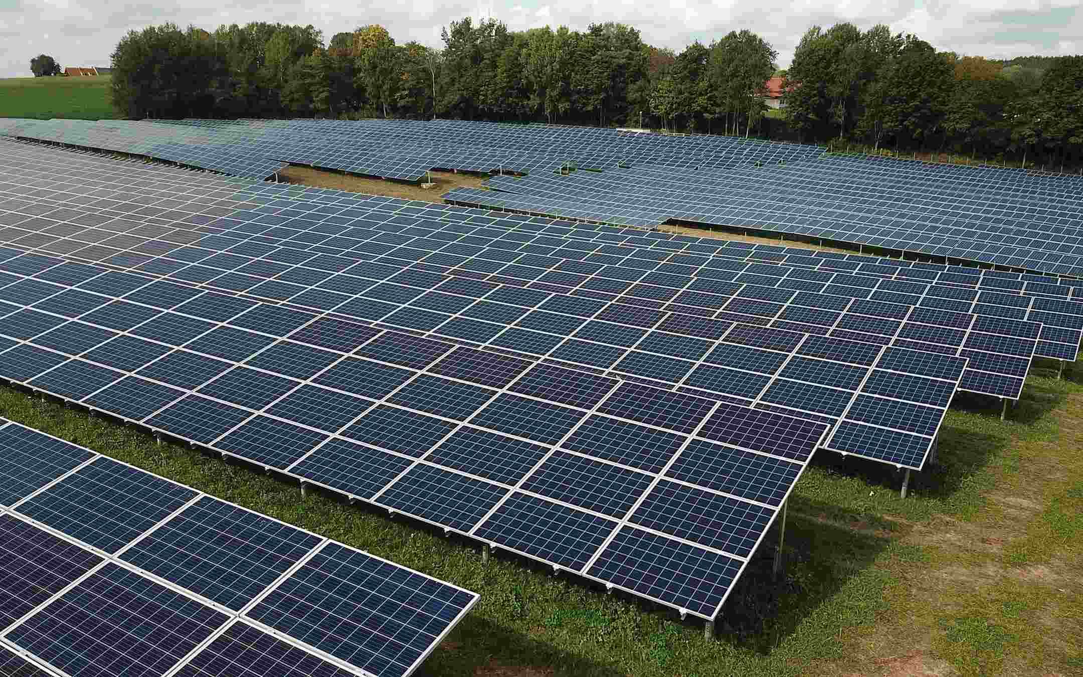 Сообщение на тему солнечные электростанции. Мощность солнечных электростанций. Солнечная электростанция в рязани. Фотоэлектрическая солнечная электростанция. Белгородская солнечная электростанция.