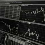 Fintech: Intesa Sanpaolo lancia InvestoPro Sim