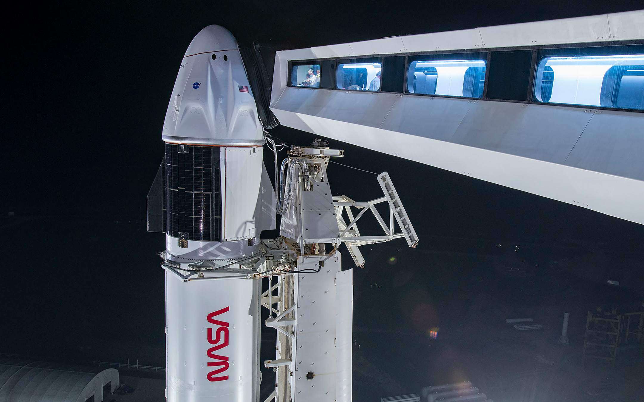 Ракетоноситель falcon 9. Фалькон космический корабль. Ракета spacex crew dragon. Falcon 9 crew dragon. Falcon 9 crew dragon.