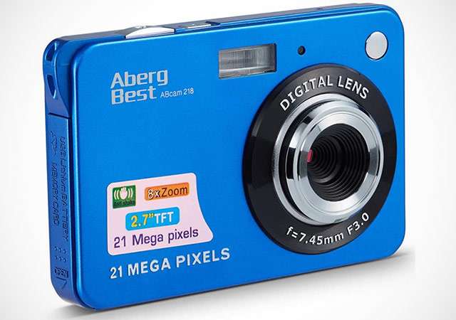 La fotocamera digitale compatto di AbergBest