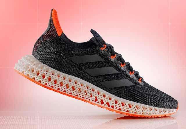 Le scarpe Adidas 4DFWD realizzate con la tecnologia di Stampa 3D messa a punto da Carbon