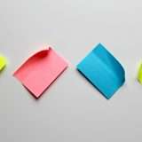 Generazione Post It: un filo sottile ci tiene uniti