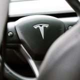 Tesla e guida autonoma: aggiornamento in arrivo