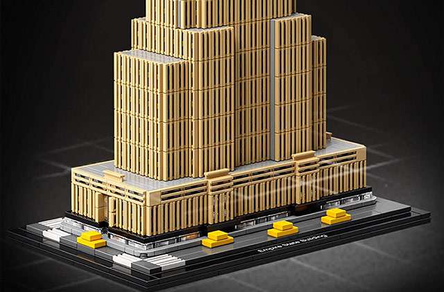 Il modello dell'Empire State Building della serie LEGO Architecture