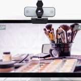 Webcam 4K con treppiedi incluso a meno di 40 euro