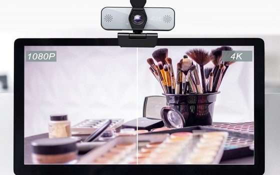 Webcam 4K con treppiedi incluso a meno di 40 euro