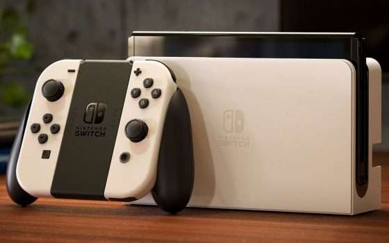 Nuova Nintendo Switch (OLED)