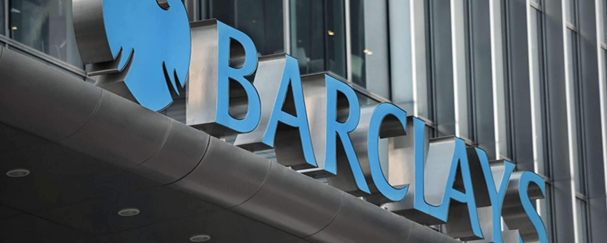 Barclays: stop ai trasferimenti verso Binance