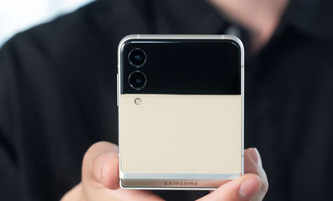 Samsung Galaxy Z Flip3