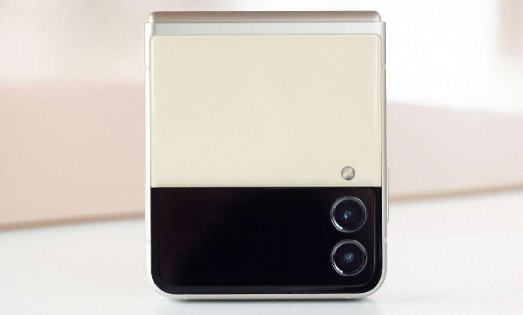 Samsung Galaxy Z Flip3