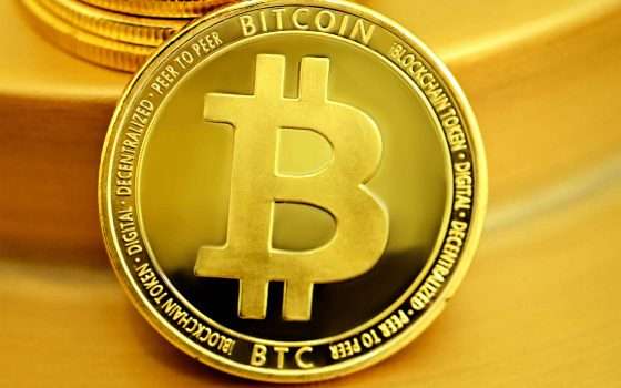 Bitcoin cresce: prezzo mai così in alto da maggio