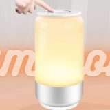 Lampada smart da comodino: un tap ed hai tutto sotto controllo