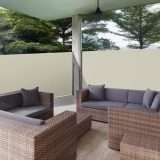 Vento, pioggia, sole: una tenda tiene fuori i fastidi