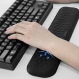 Poggiapolsi per PC a soli 7,50€: su Amazon OFFERTA BOMBA!