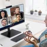 Samsung Webcam Monitor S4 per il lavoro ibrido